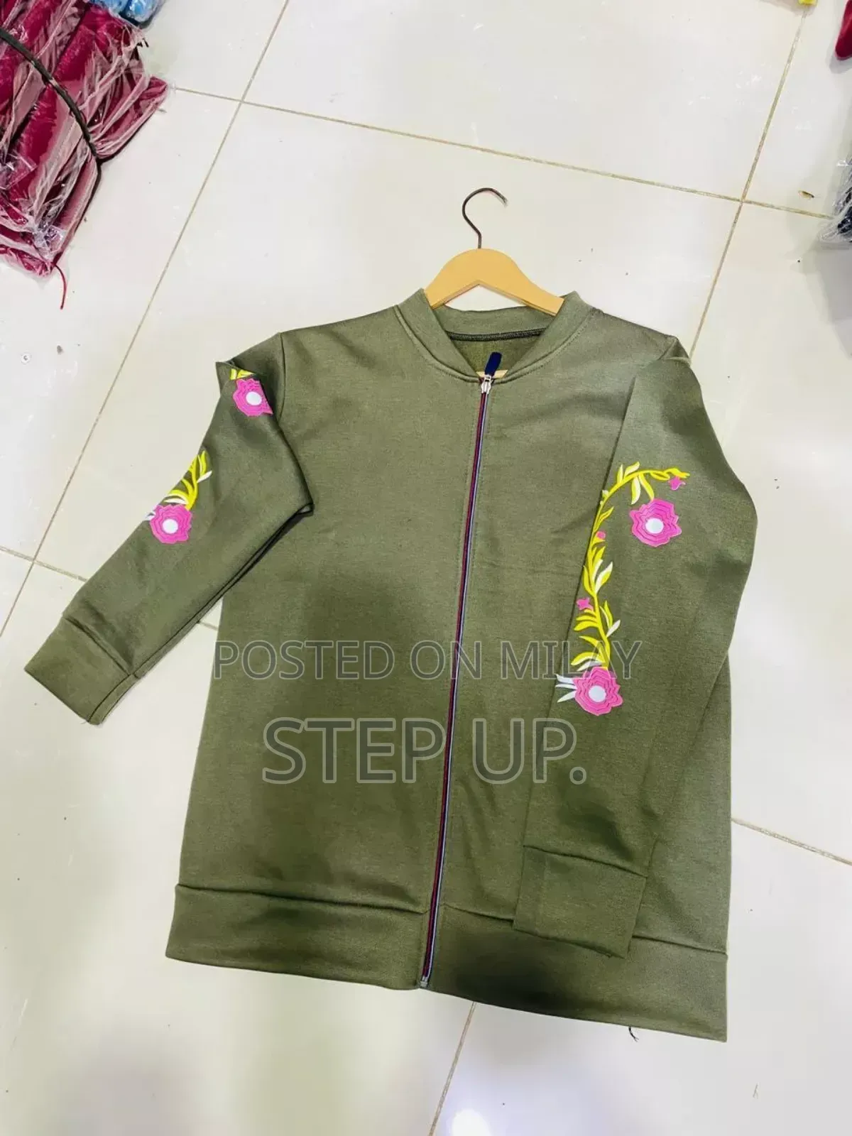 Qomen's Fleece Printed Jacket