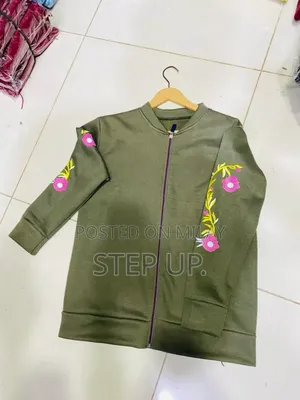 Qomen's Fleece Printed Jacket
