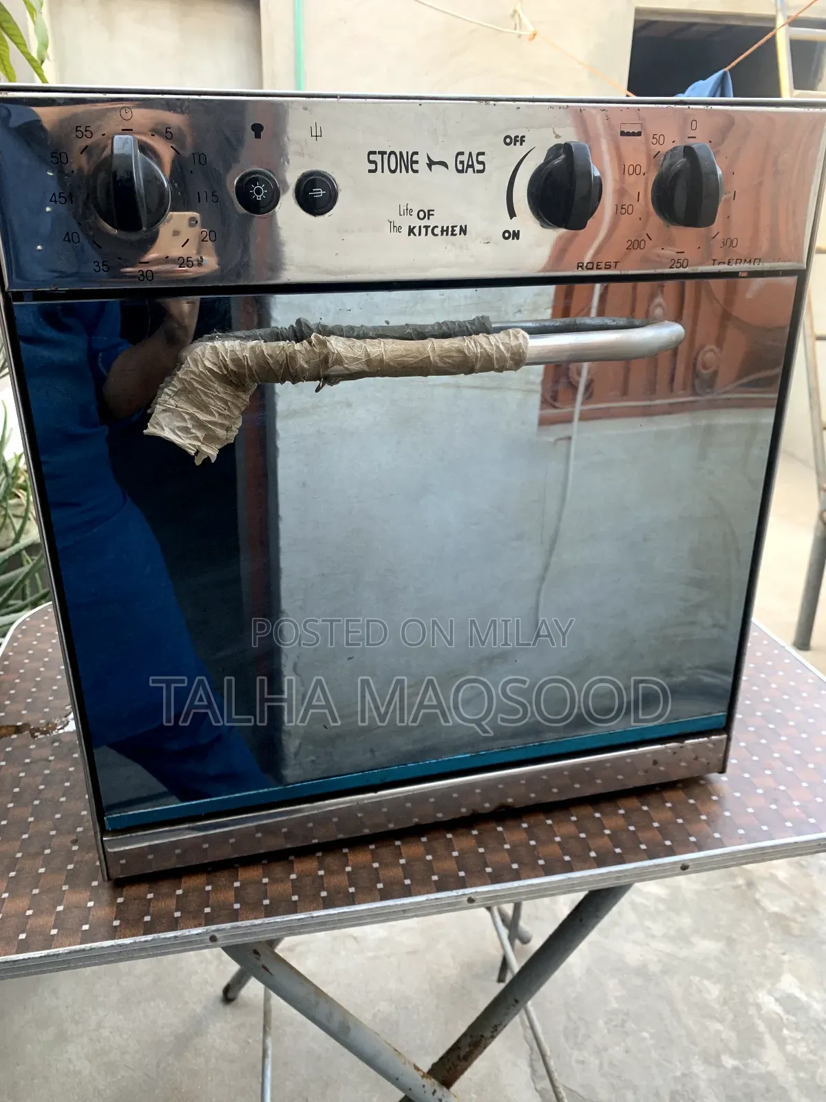 Gas Oven . Grill . Baked. Roast