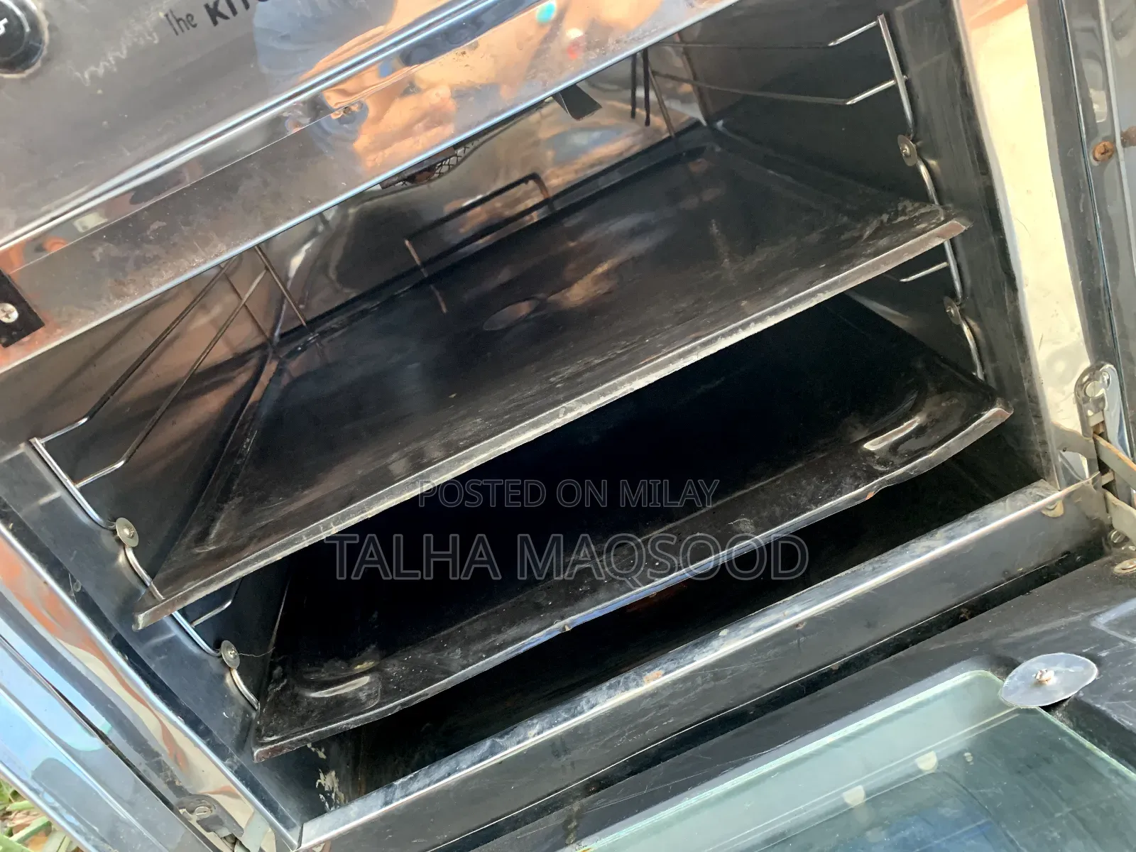 Gas Oven . Grill . Baked. Roast