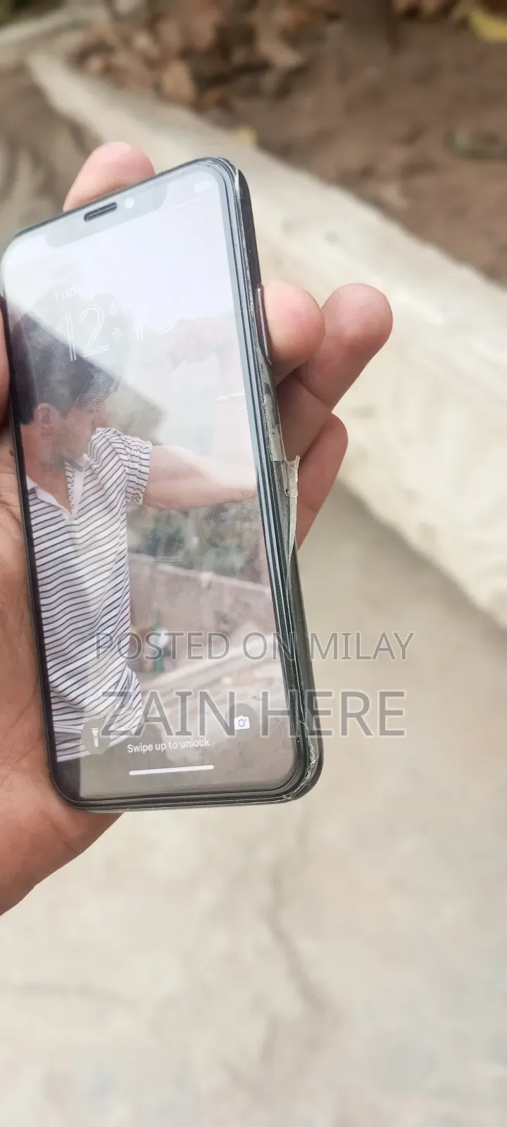 Apple iPhone X 64 GB Black