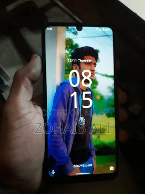 Photo - New Sharp Aquos Zero 5G Basic 64 GB Blue