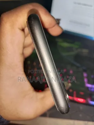 Apple iPhone 11 64 GB Black