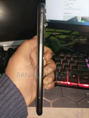 Apple iPhone 11 64 GB Black