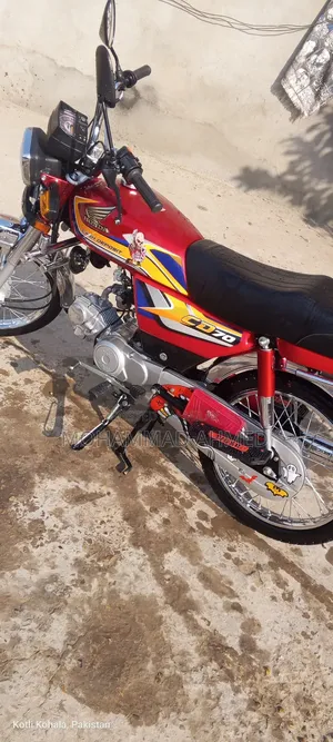 New Honda CB 2025 Red