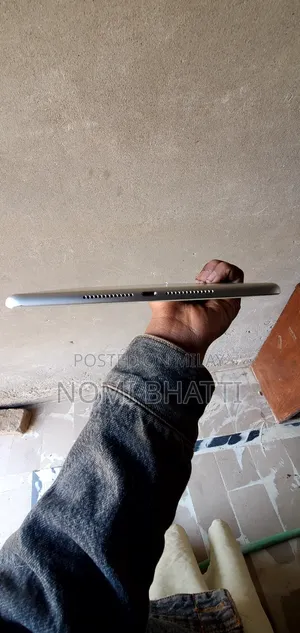 Apple iPad 10.2 (2019) 32 GB Gray