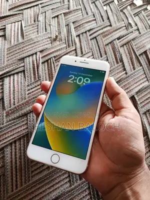 New Apple iPhone 8 Plus 64 GB Gold