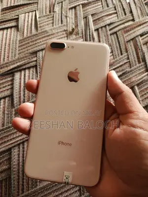 New Apple iPhone 8 Plus 64 GB Gold