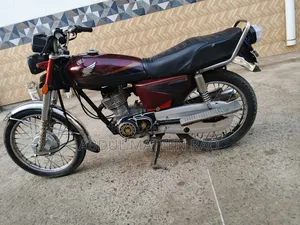 Honda 2011 Red