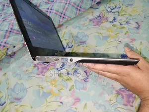 New Laptop Acer Chromebook 11 C740 4GB Intel SSD 128GB