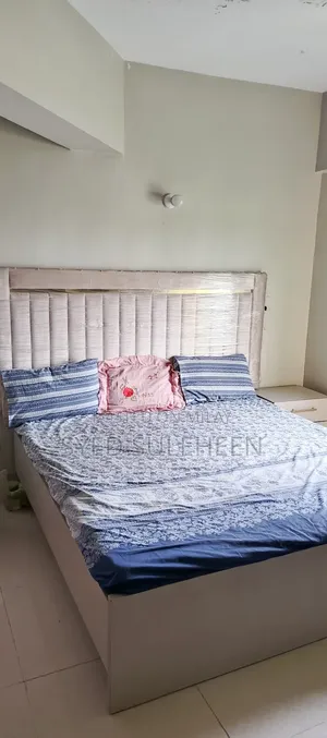 Photo - Bad Room Set