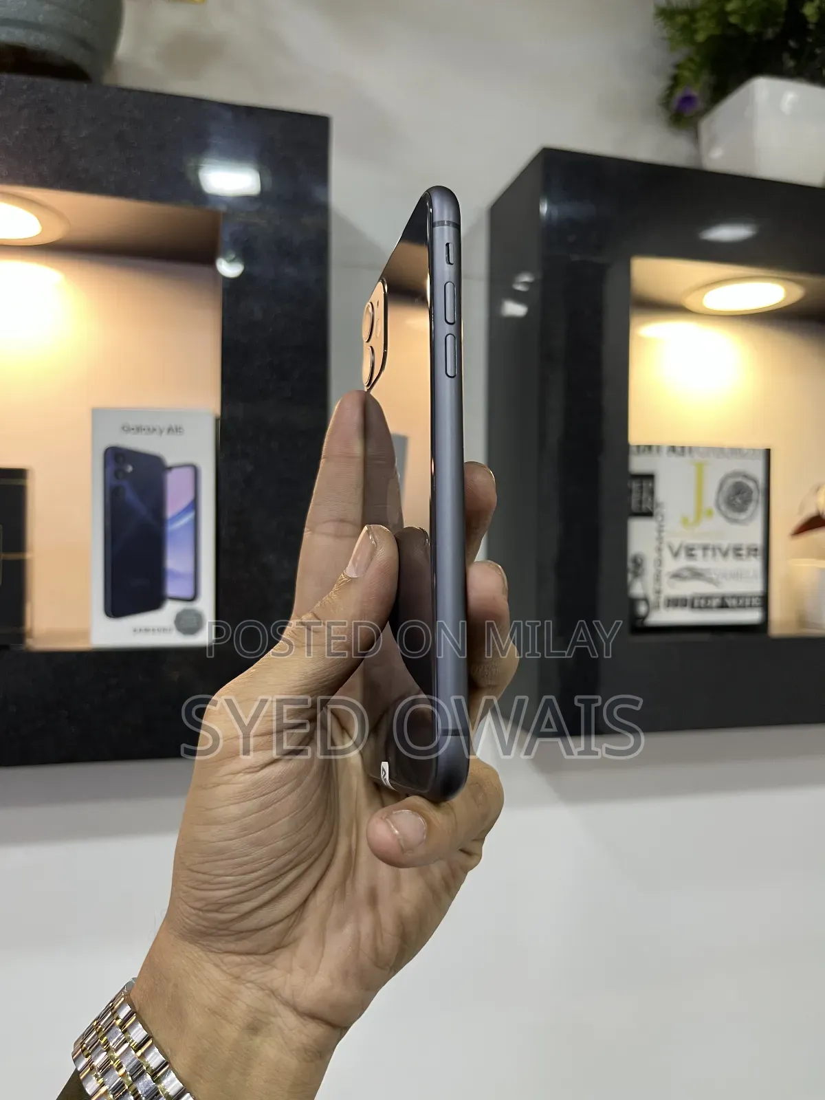 New Apple iPhone 11 64 GB Black