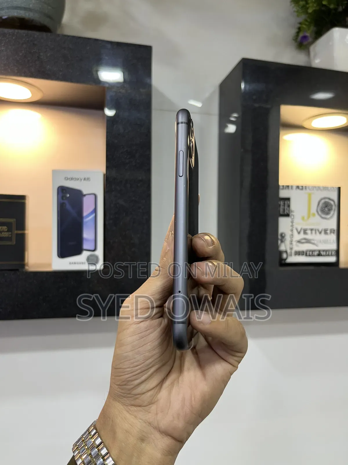 New Apple iPhone 11 64 GB Black