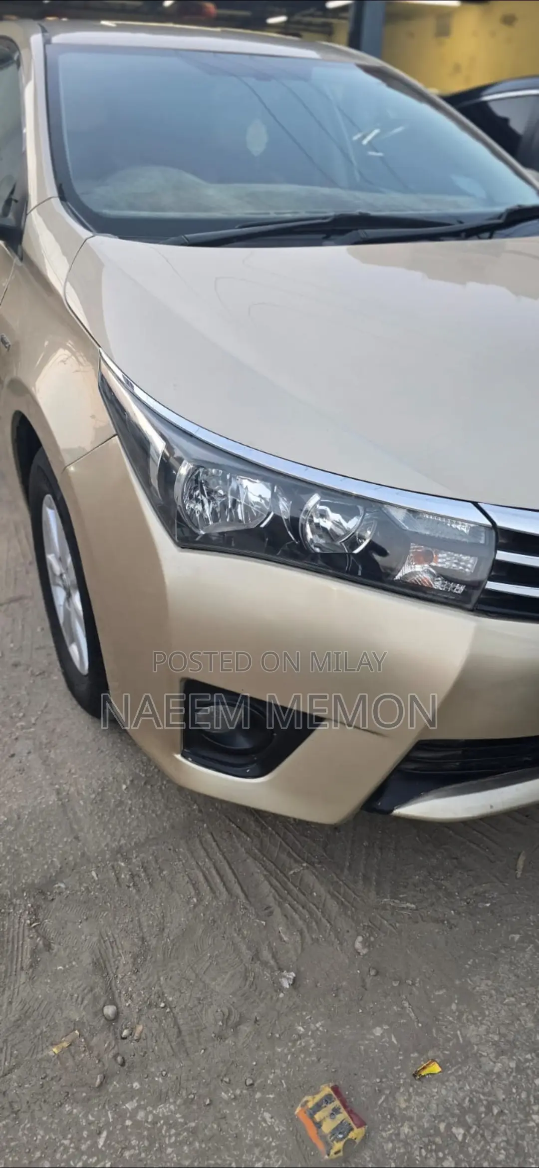 Toyota Corolla 2016 Gold