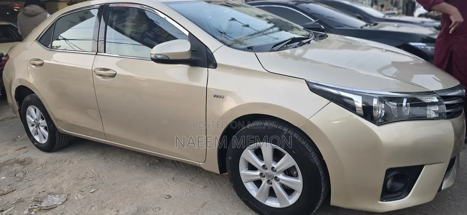 Toyota Corolla 2016 Gold
