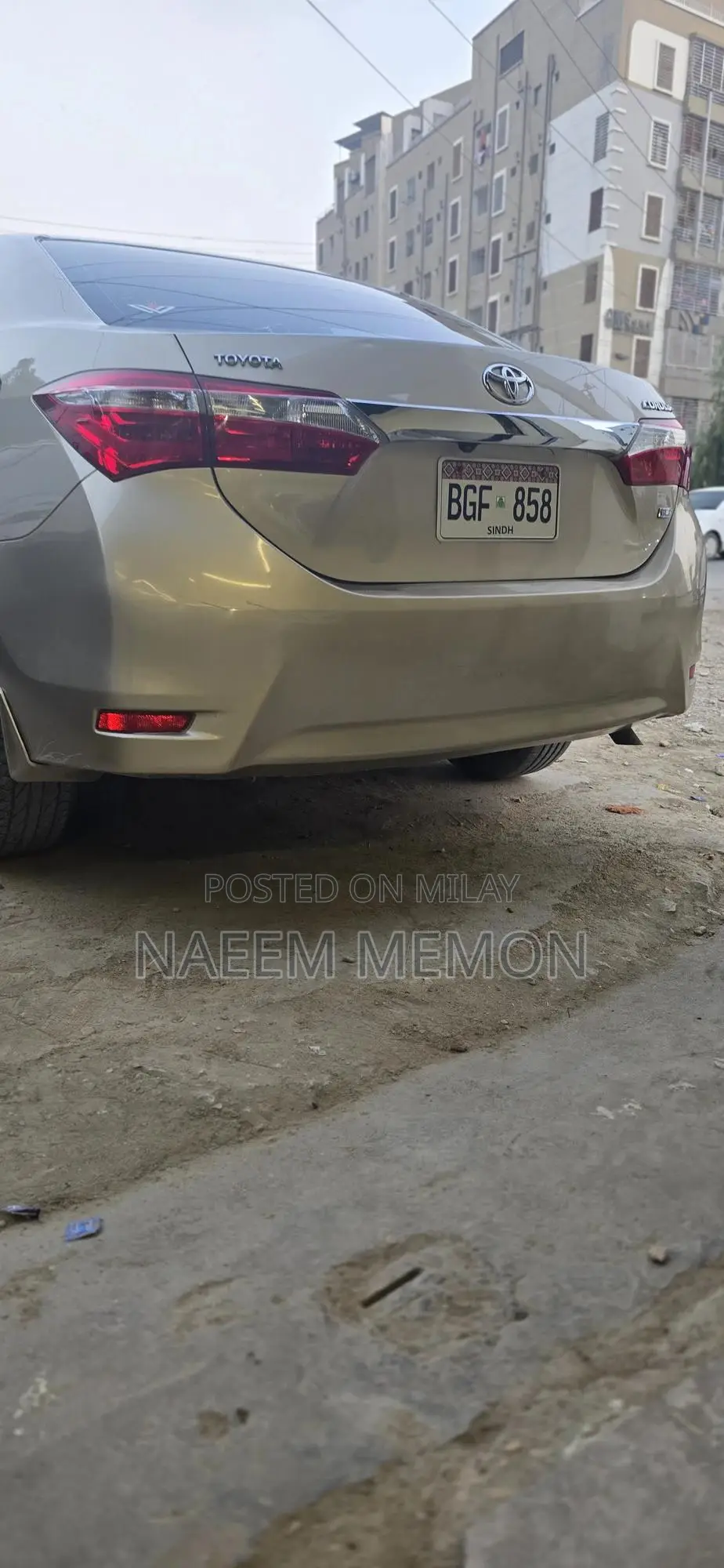 Toyota Corolla 2016 Gold