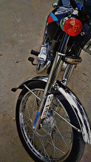 Photo - Honda 2006 Black