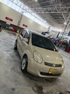 Toyota Passo 1.0 FWD 2011 Beige