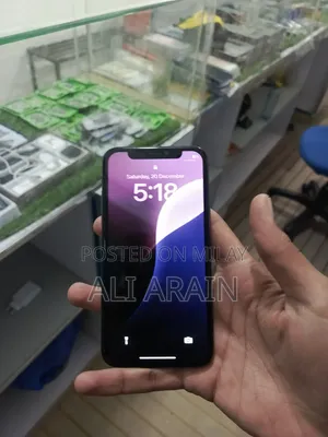 Apple iPhone X 64 GB Black