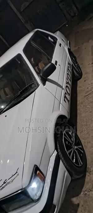 Toyota Corolla 1.3 1986 White