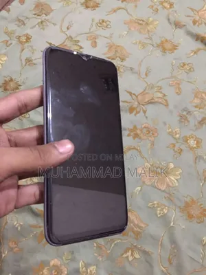 Infinix Hot 10i 128 GB Purple