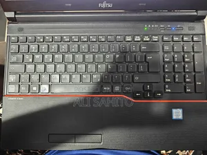 Photo - Laptop Fujitsu Lifebook E556 8GB Intel Core I5 SSD 256GB