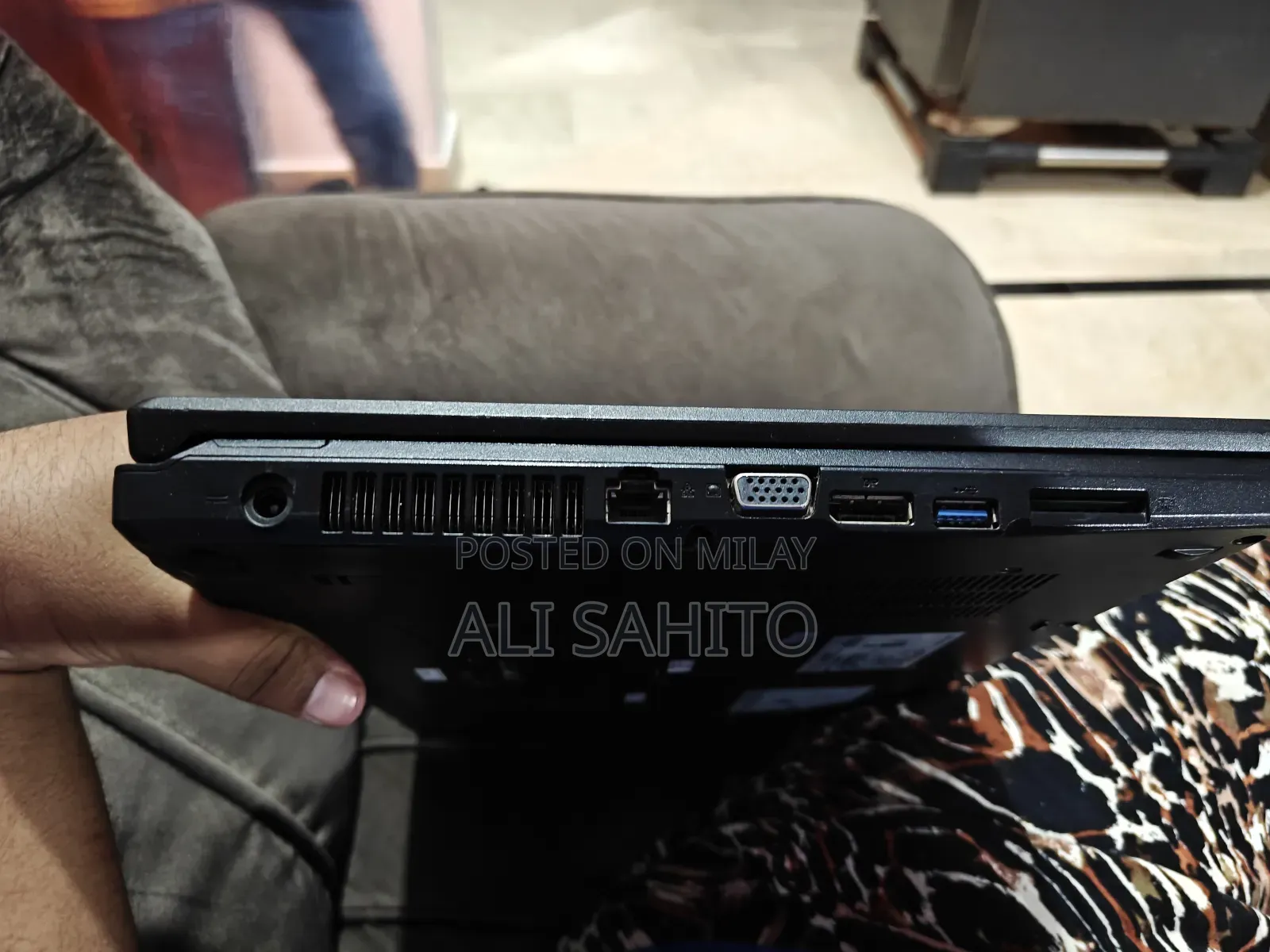 Laptop Fujitsu Lifebook E556 8GB Intel Core I5 SSD 256GB