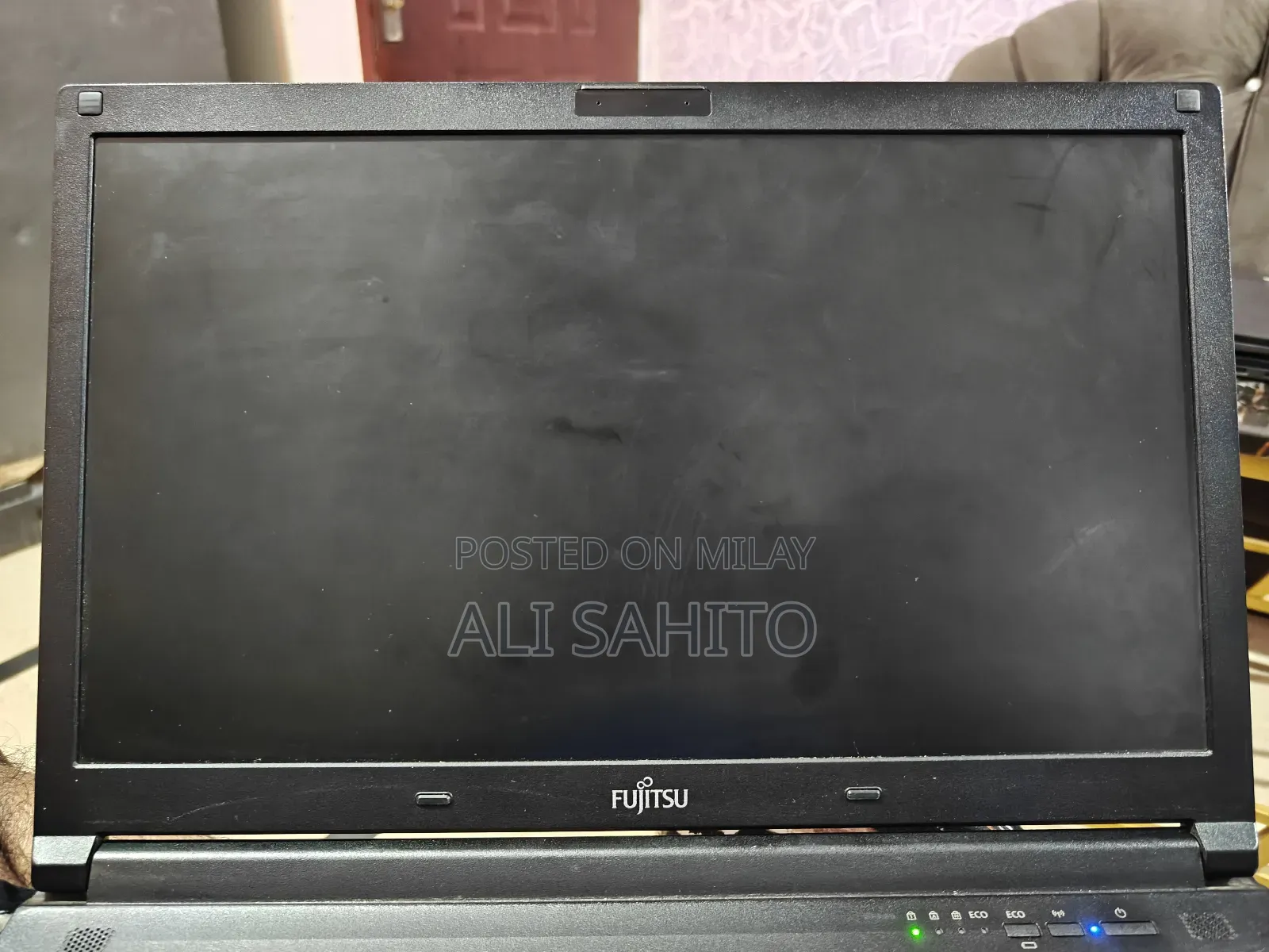 Laptop Fujitsu Lifebook E556 8GB Intel Core I5 SSD 256GB