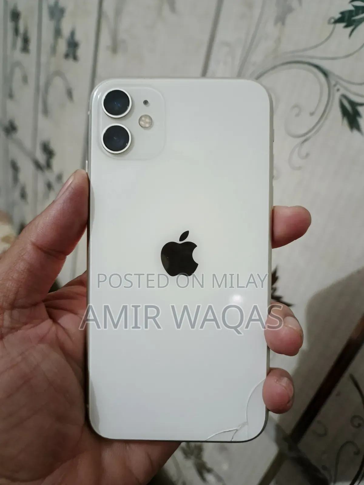 Apple iPhone 11 64 GB White