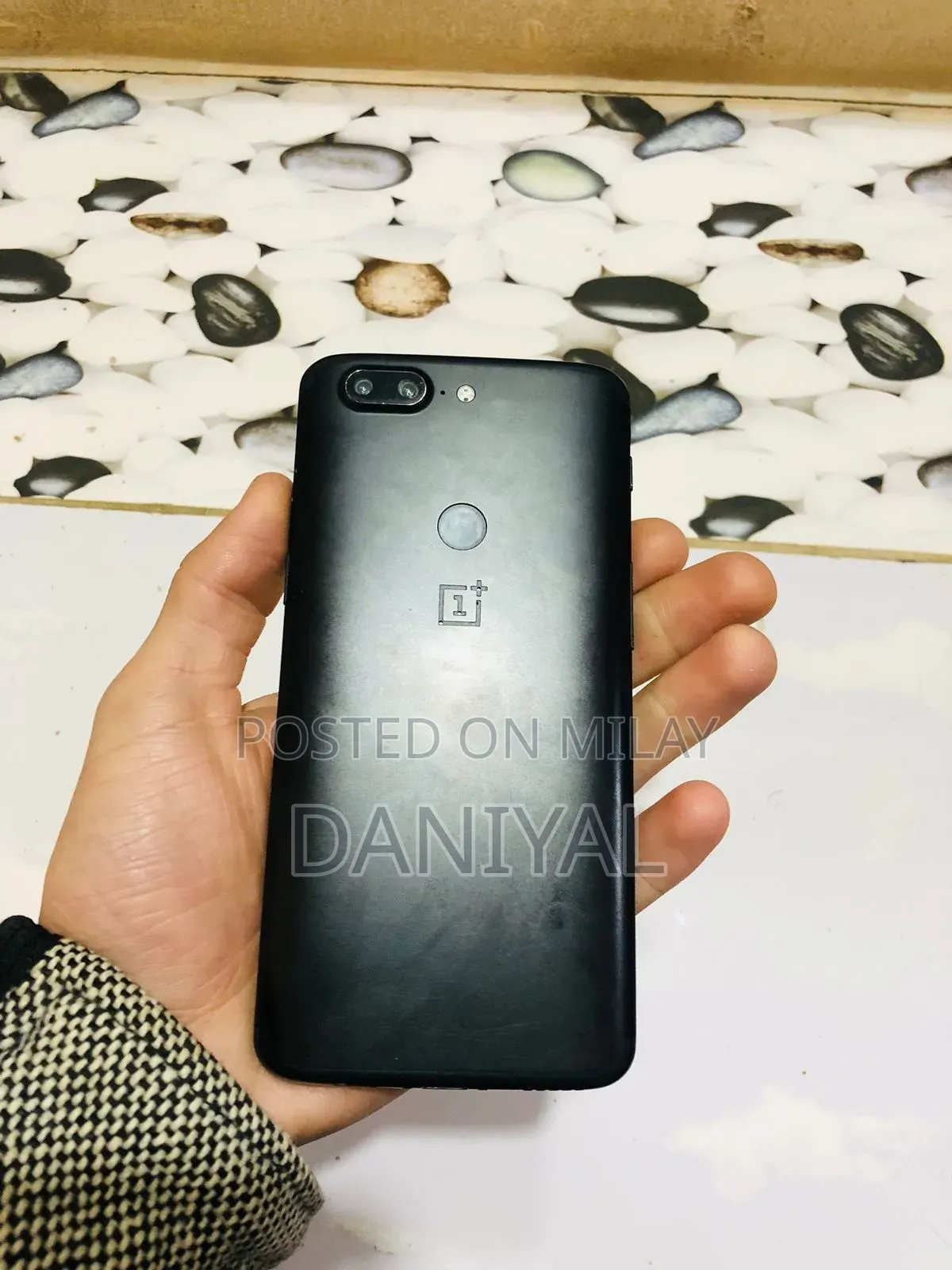 OnePlus 5T 64 GB Black
