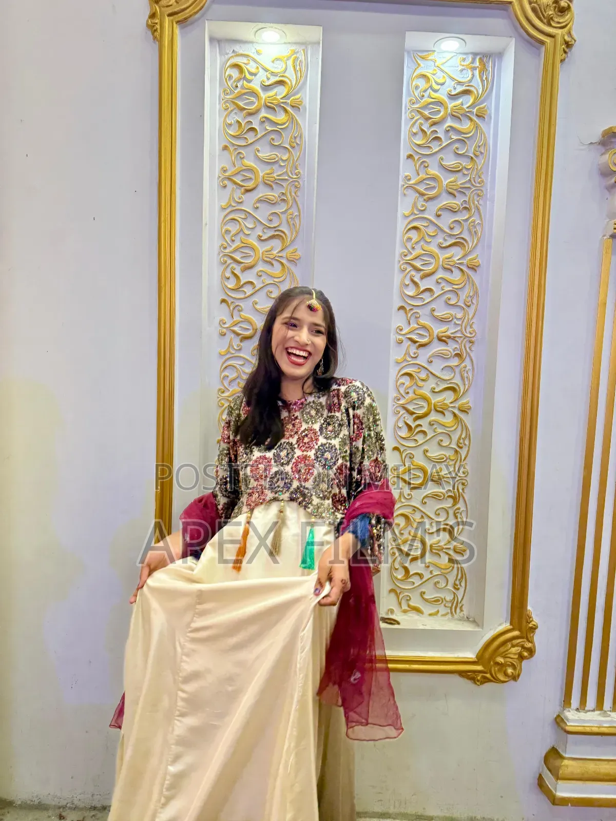 It's Hand Made Beautiful Dresses