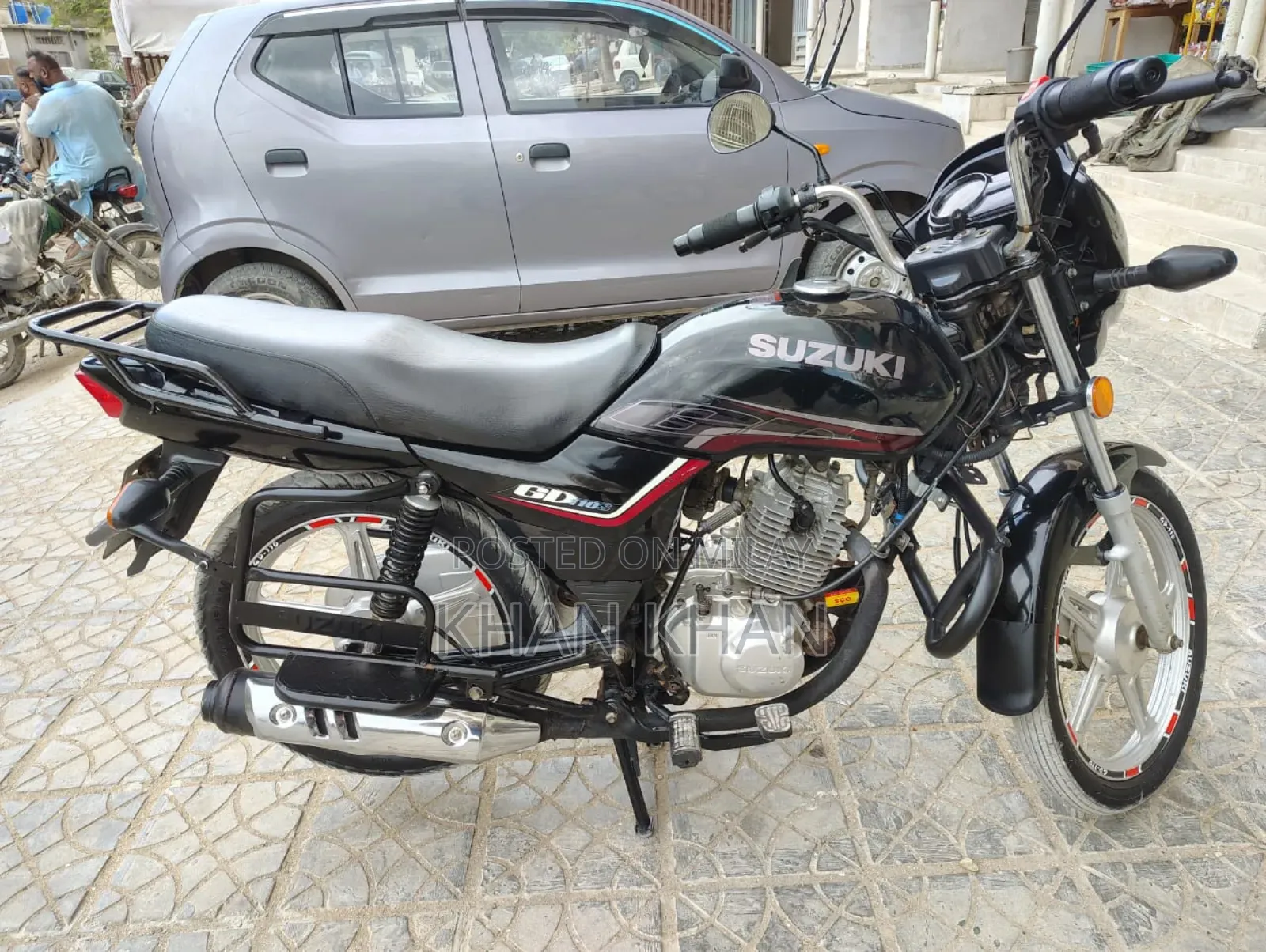Suzuki 2021 Black