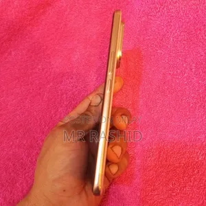 Vivo V60 512 GB Gold