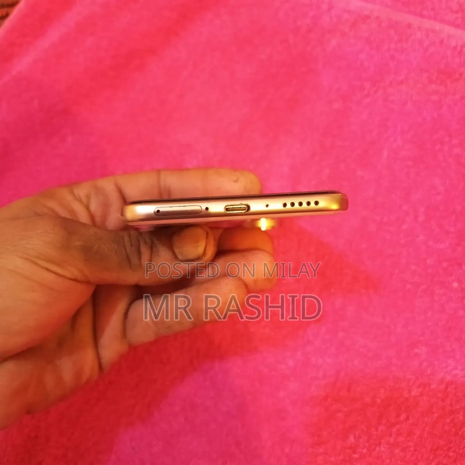 Vivo V60 512 GB Gold