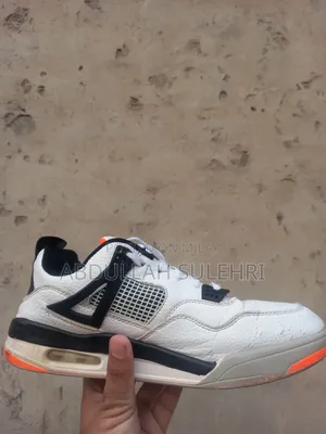 Nike Air Jordan 4 (Retro)For Sale in Used Condition