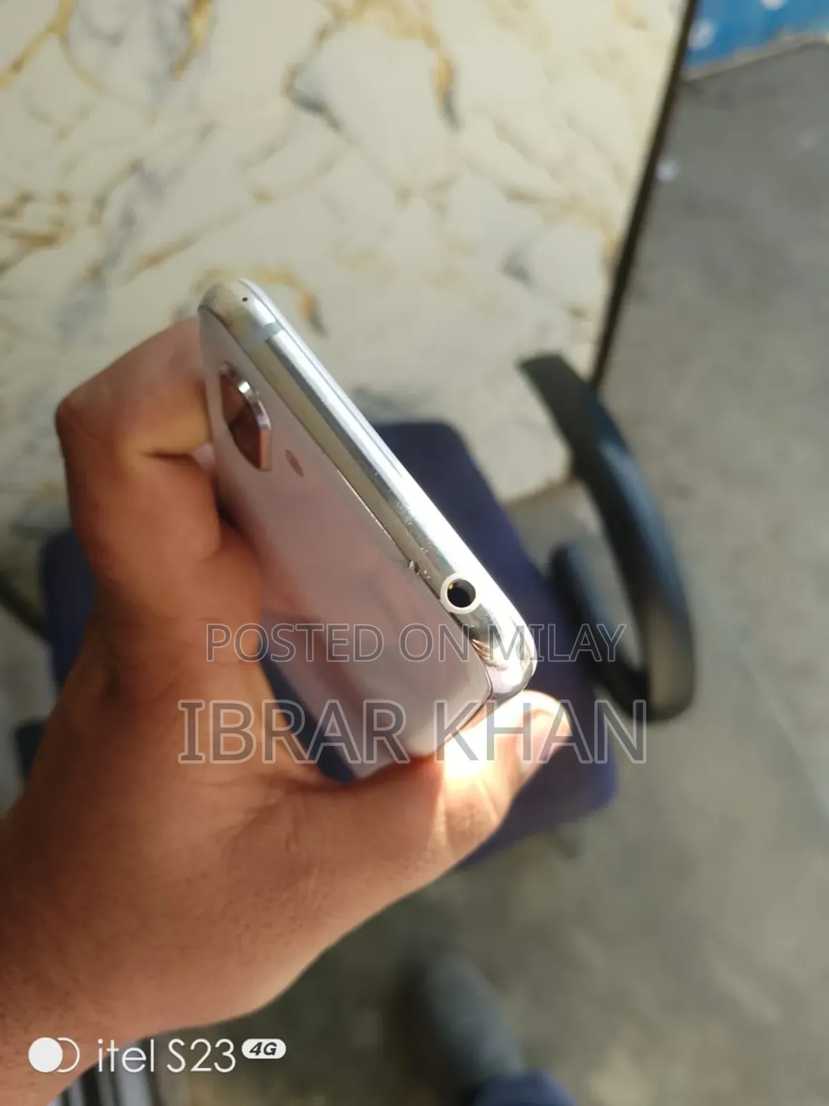 Sharp Aquos R2 64 GB White