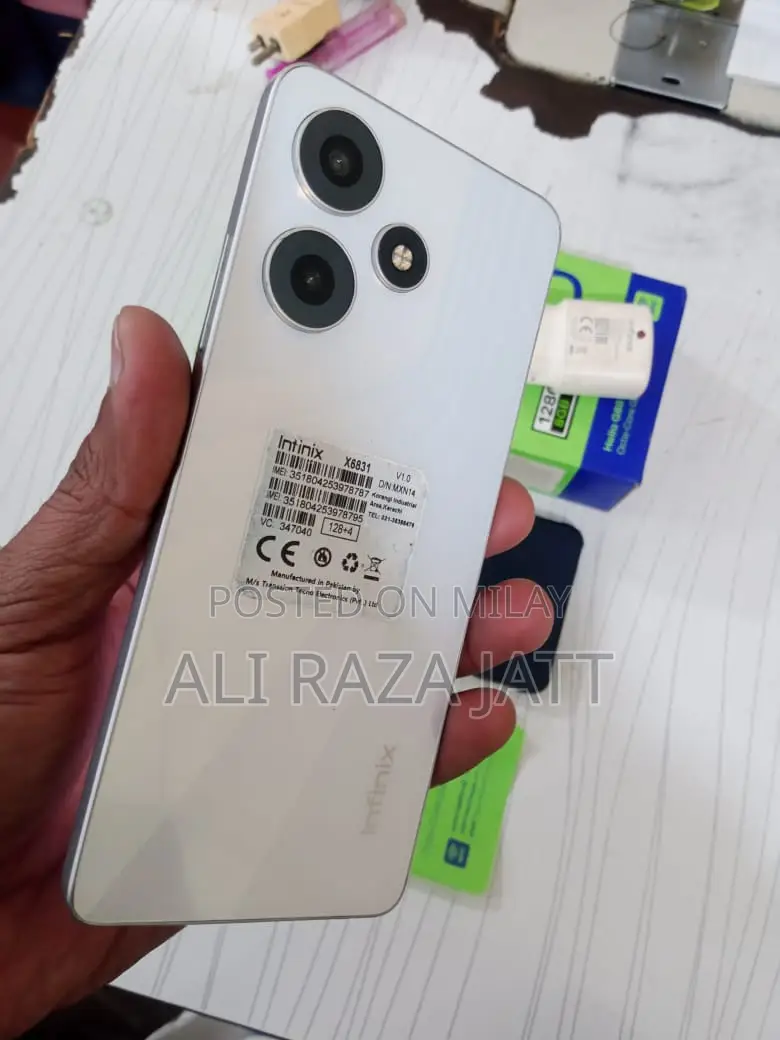 Infinix Hot 30 128 GB White