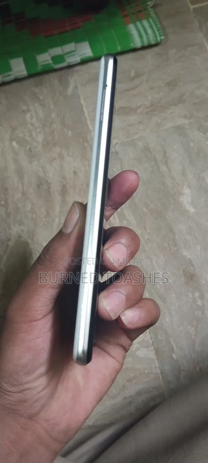 New Sharp Aquos R3 128 GB White