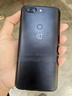 OnePlus 5T 128 GB Black