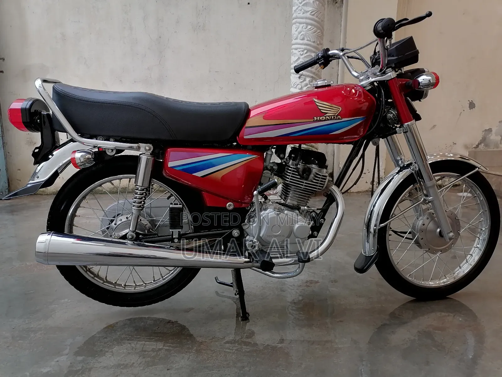 New Honda CB 2009 Red