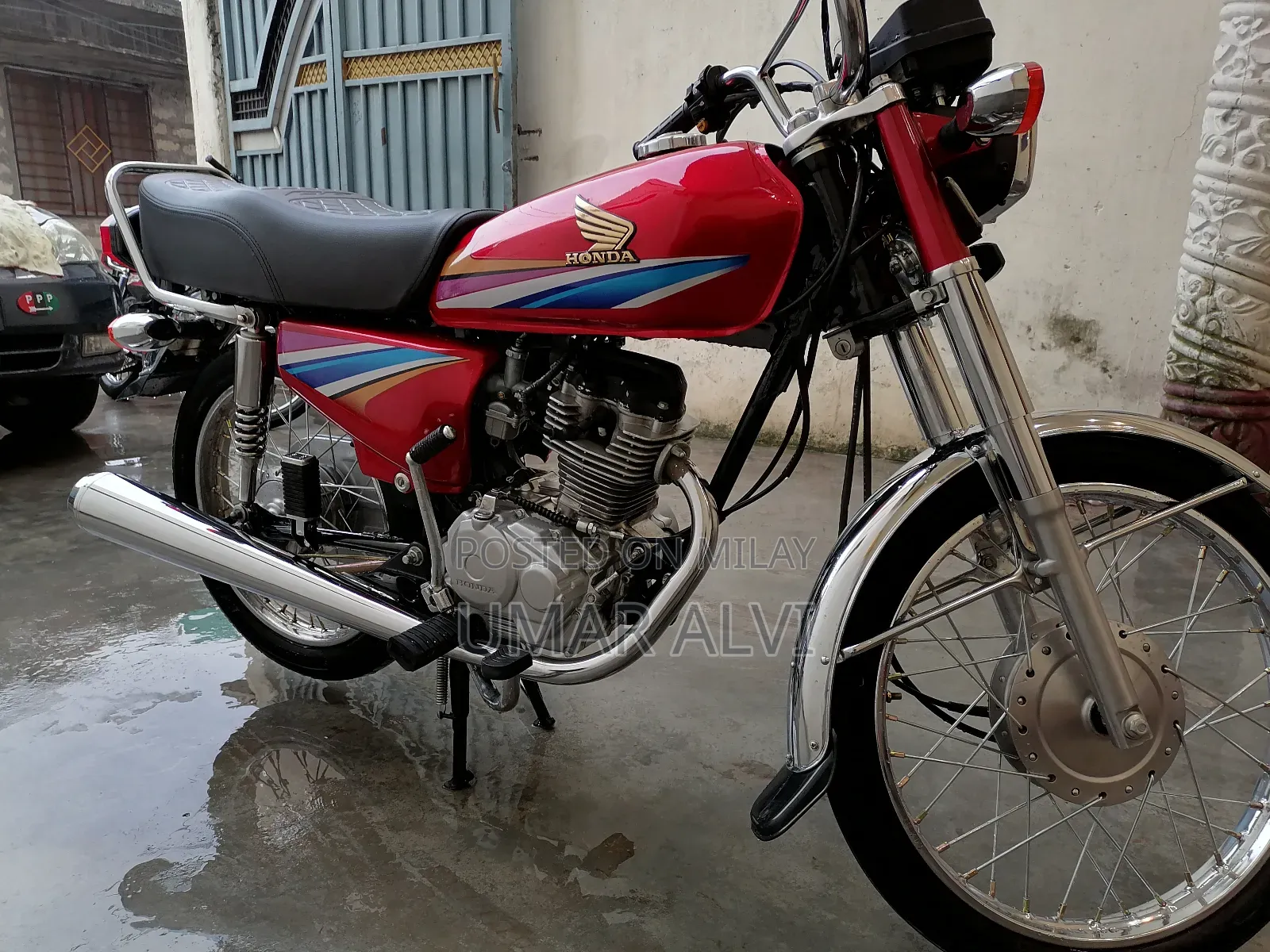 New Honda CB 2009 Red