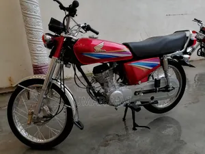 New Honda CB 2009 Red