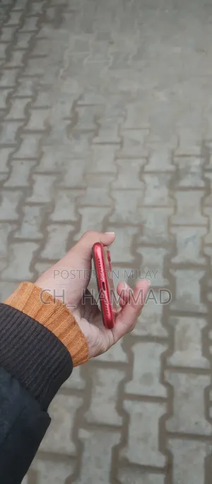 Apple iPhone 11 128 GB Red