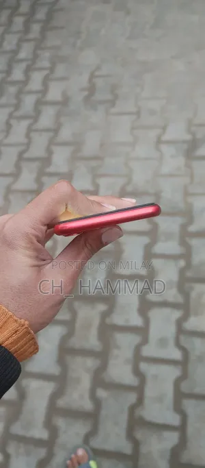 Apple iPhone 11 128 GB Red