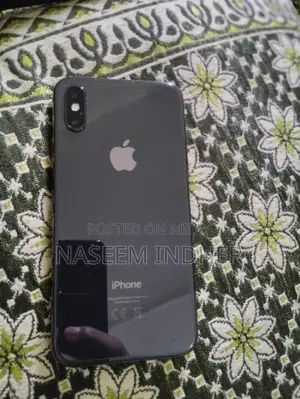 Apple iPhone XS 64 GB Black