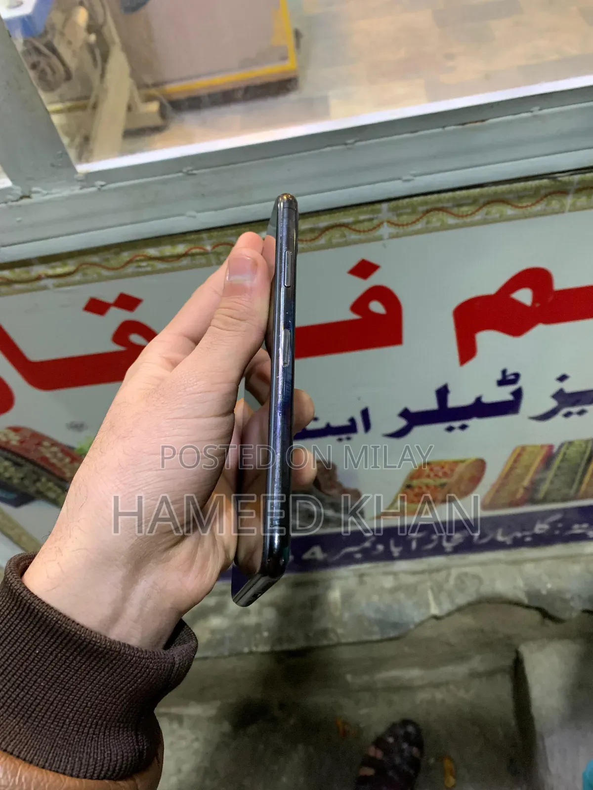 New Apple iPhone 11 Pro Max 64 GB Black