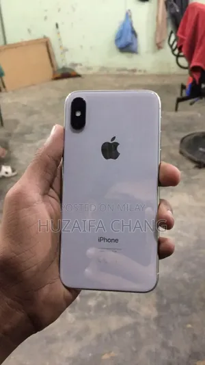 Apple iPhone X 64 GB White