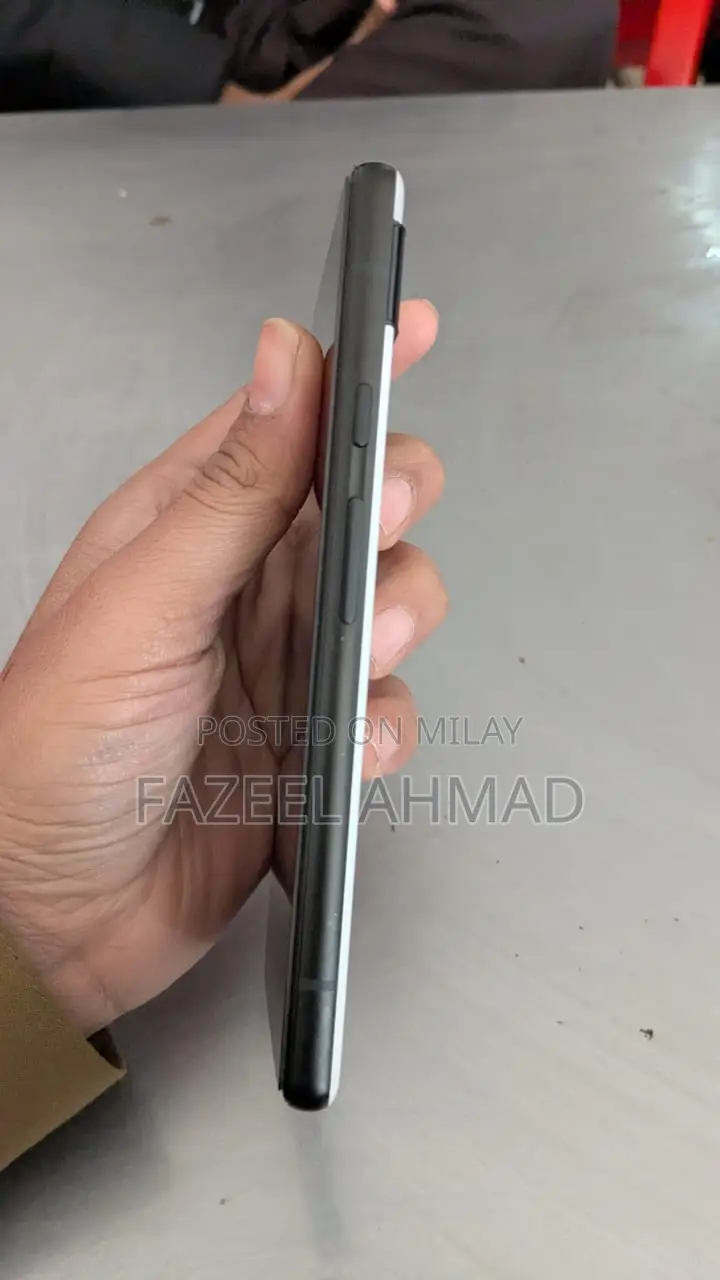 Google Pixel 6a 128 GB White