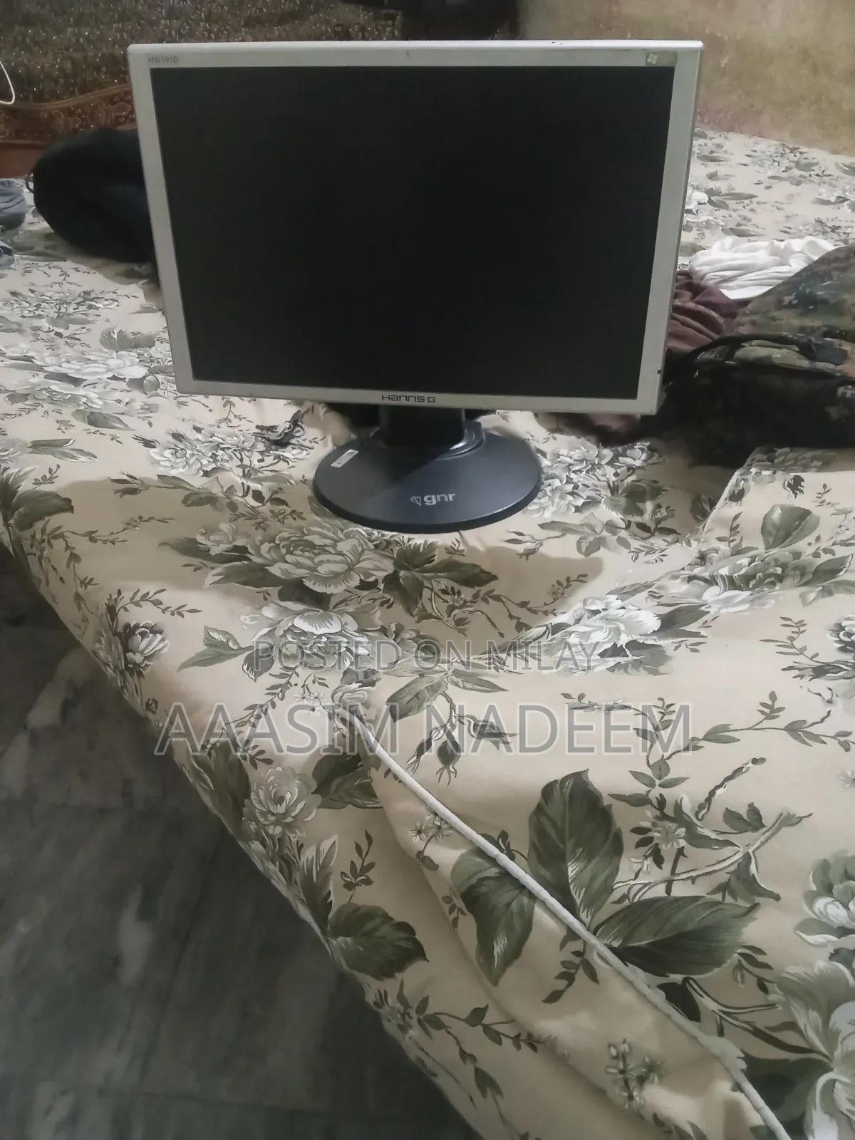19 Inch LCD