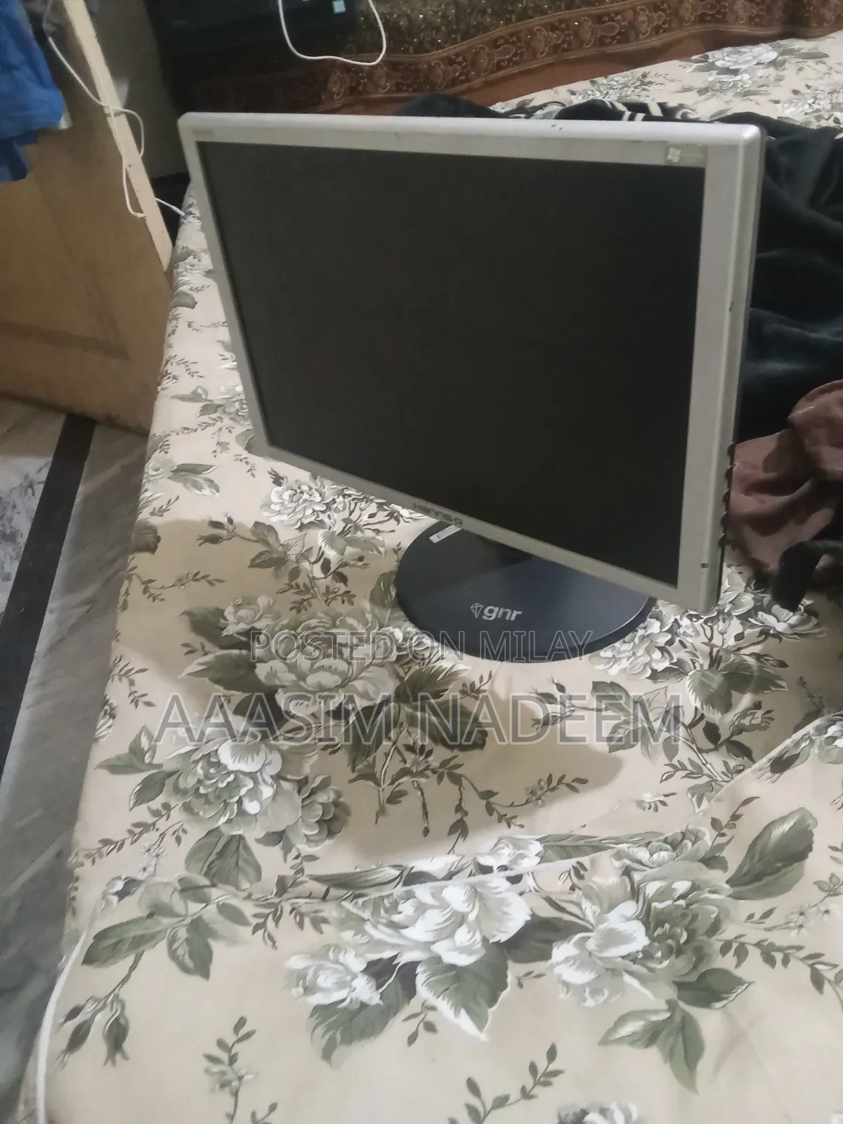 19 Inch LCD